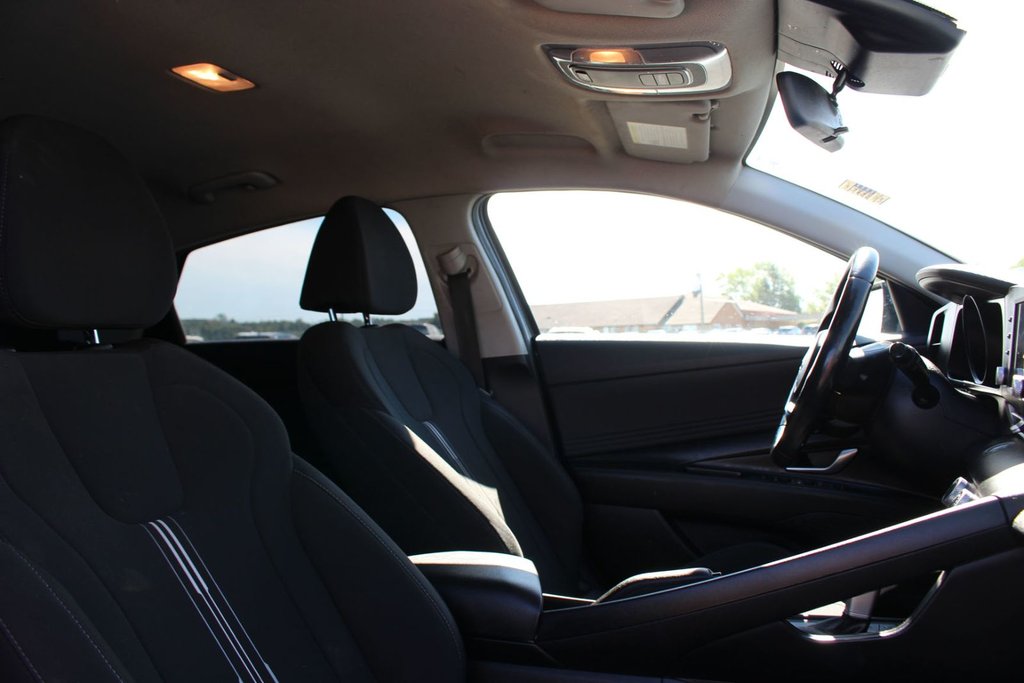 2023 Hyundai Elantra Preferred | HtdSeat | Cam | USB | Warranty to 2027 in Saint John, New Brunswick - 25 - w1024h768px