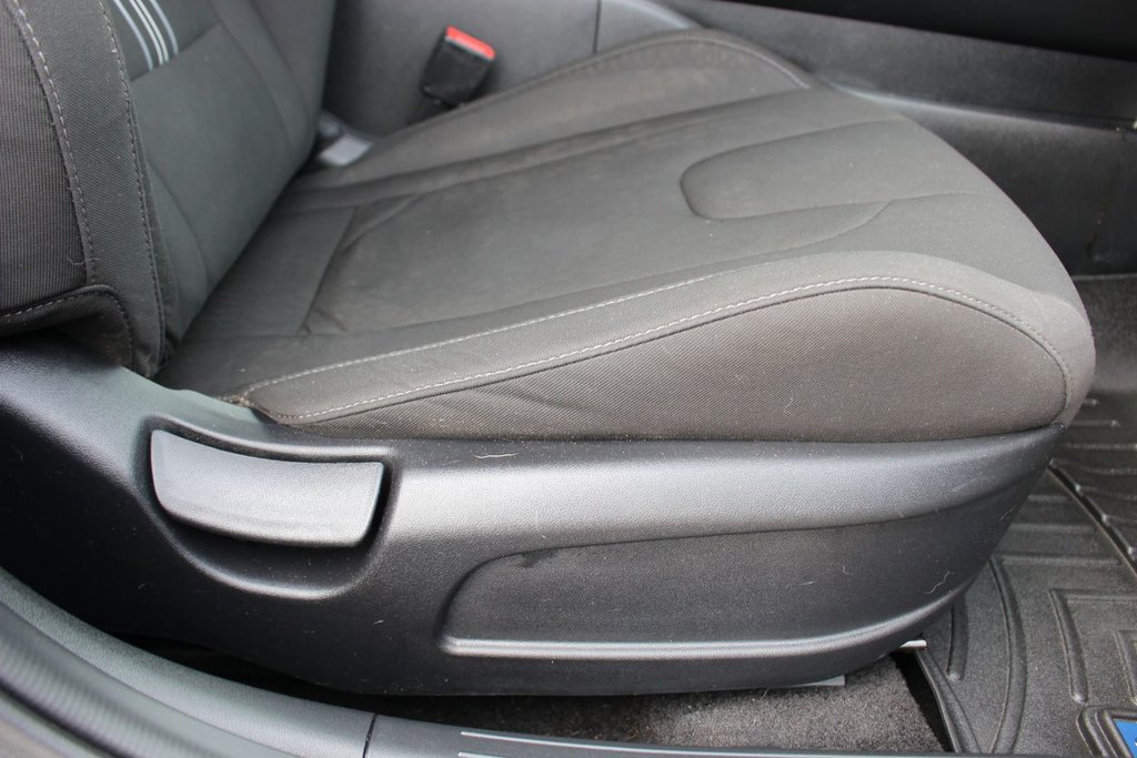 2023 Hyundai Elantra Preferred | HtdSeat | Cam | USB | Warranty to 2027 in Saint John, New Brunswick - 45 - w1024h768px