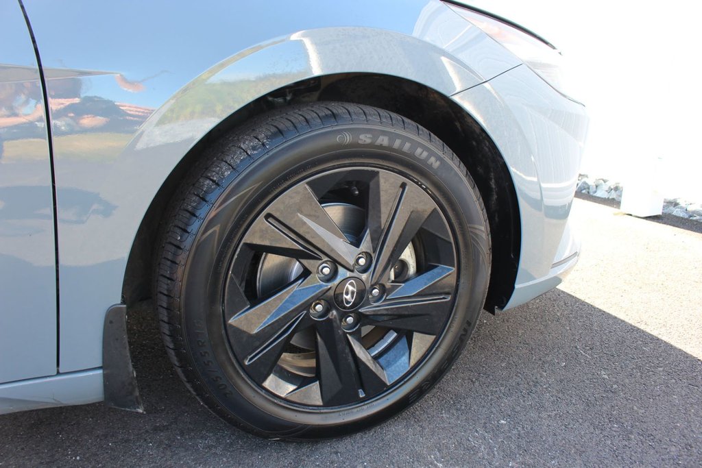 2023 Hyundai Elantra Preferred | HtdSeat | Cam | USB | Warranty to 2027 in Saint John, New Brunswick - 24 - w1024h768px
