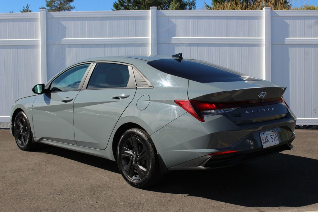 2023 Hyundai Elantra Preferred | HtdSeat | Cam | USB | Warranty to 2027 in Saint John, New Brunswick - 7 - w1024h768px