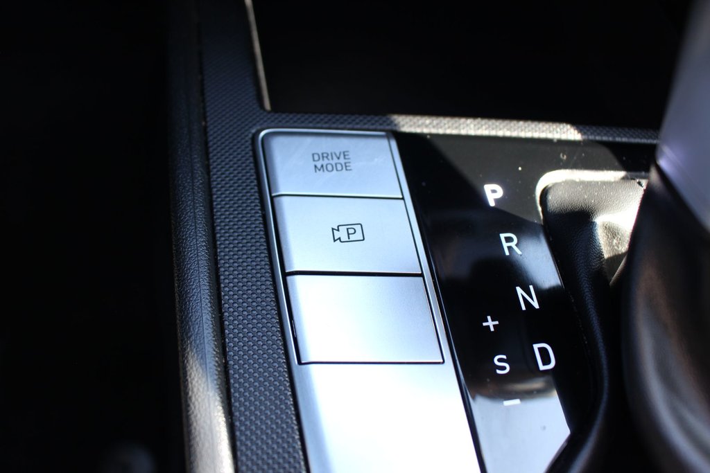 2023 Hyundai Elantra Preferred Tech | Roof | Cam | Warranty to 2028 in Saint John, New Brunswick - 40 - w1024h768px