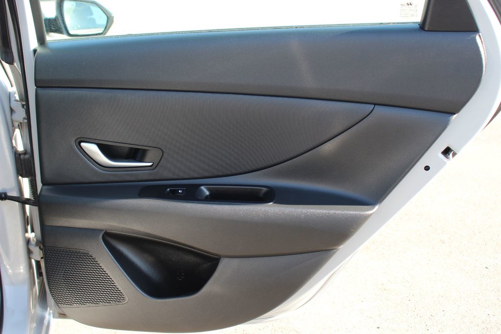 2023 Hyundai Elantra Preferred Tech | Roof | Cam | Warranty to 2028 in Saint John, New Brunswick - 51 - w1024h768px