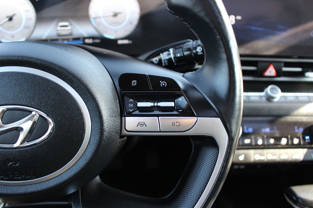 2023 Hyundai Elantra Preferred Tech | Roof | Cam | Warranty to 2028 in Saint John, New Brunswick - 20 - w1024h768px