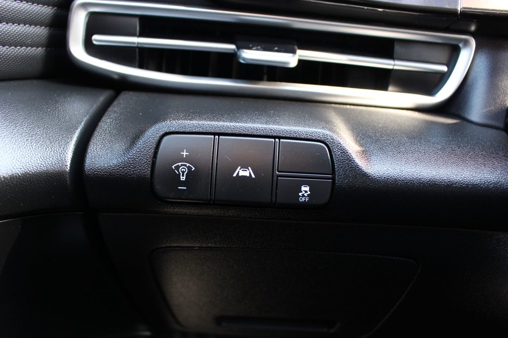 2023 Hyundai Elantra Preferred Tech | Roof | Cam | Warranty to 2028 in Saint John, New Brunswick - 41 - w1024h768px