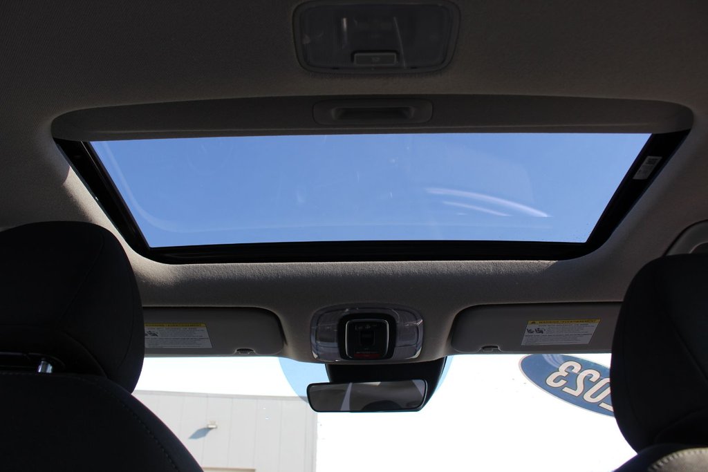 2023 Hyundai Elantra Preferred Tech | Roof | Cam | Warranty to 2028 in Saint John, New Brunswick - 58 - w1024h768px
