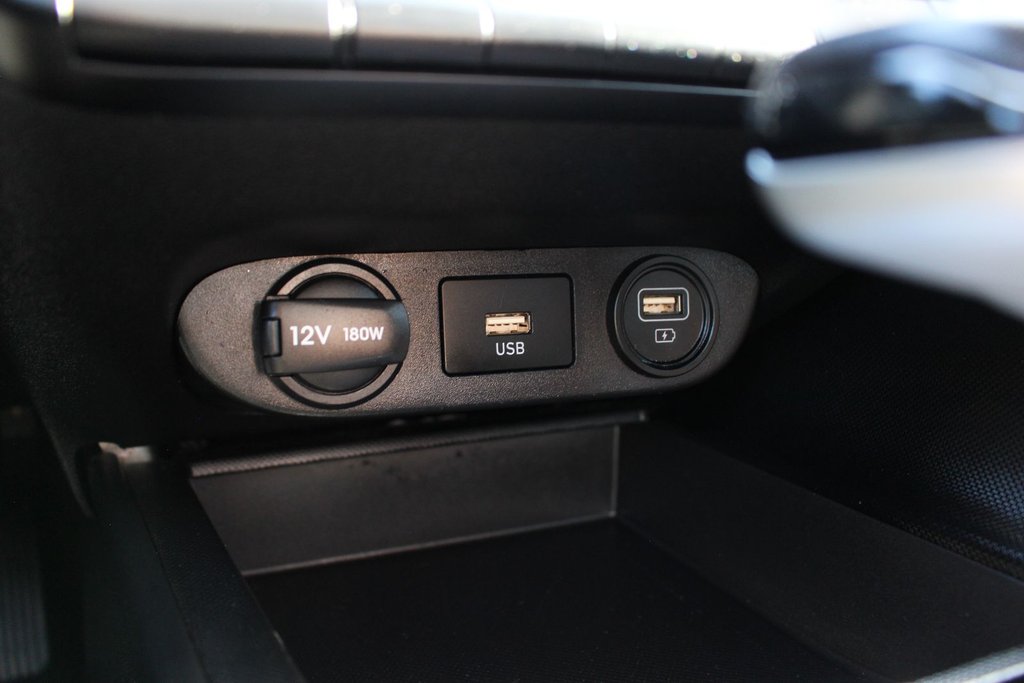 2023 Hyundai Elantra Preferred Tech | Roof | Cam | Warranty to 2028 in Saint John, New Brunswick - 42 - w1024h768px