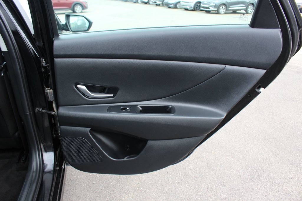 Hyundai Elantra Preferred | HtdSeats | Cam | Warranty to 2028 2023 à Saint John, Nouveau-Brunswick - 47 - w1024h768px