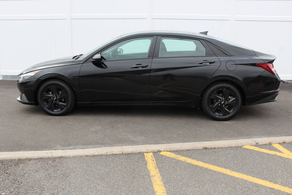 Hyundai Elantra Preferred | HtdSeats | Cam | Warranty to 2028 2023 à Saint John, Nouveau-Brunswick - 4 - w1024h768px