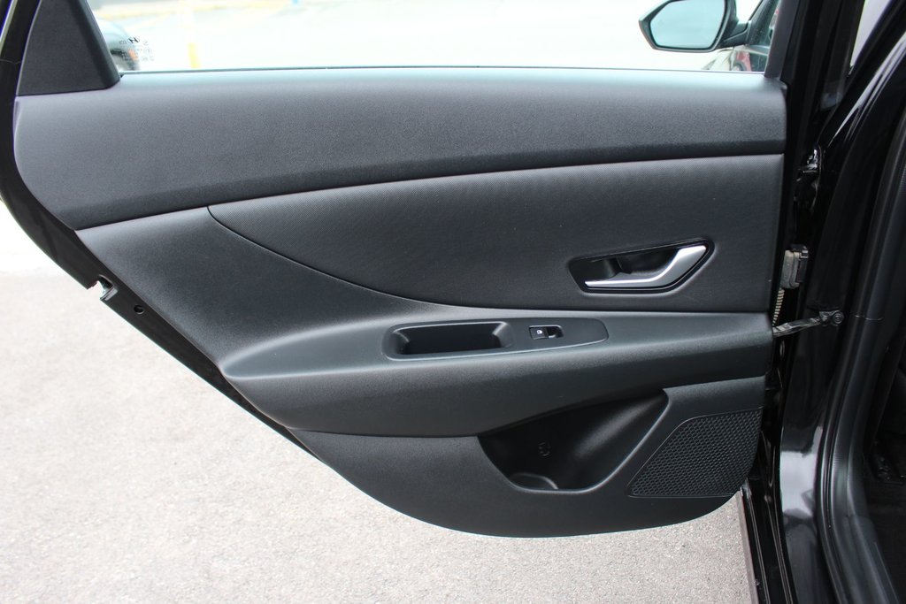 Hyundai Elantra Preferred | HtdSeats | Cam | Warranty to 2028 2023 à Saint John, Nouveau-Brunswick - 45 - w1024h768px