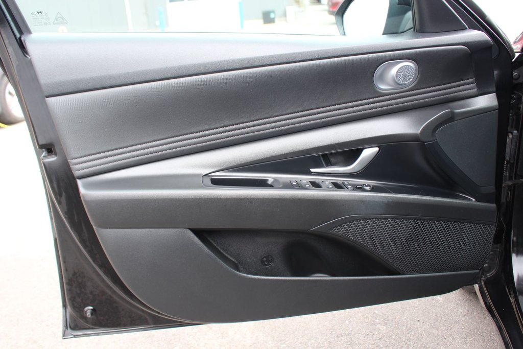 Hyundai Elantra Preferred | HtdSeats | Cam | Warranty to 2028 2023 à Saint John, Nouveau-Brunswick - 53 - w1024h768px