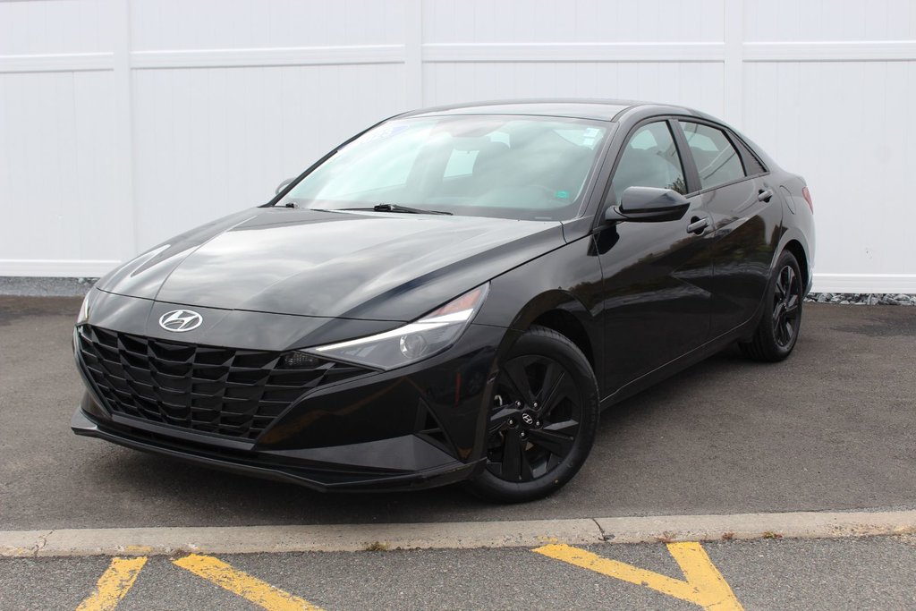 Hyundai Elantra Preferred | HtdSeats | Cam | Warranty to 2028 2023 à Saint John, Nouveau-Brunswick - 3 - w1024h768px