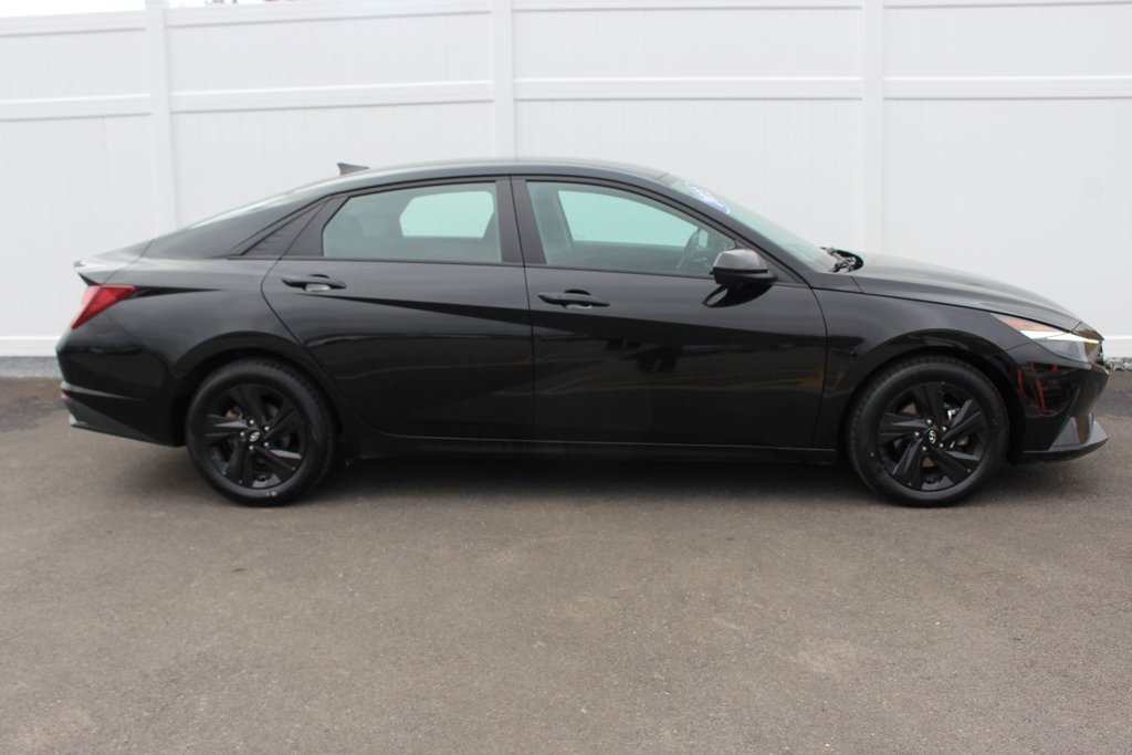 Hyundai Elantra Preferred | HtdSeats | Cam | Warranty to 2028 2023 à Saint John, Nouveau-Brunswick - 8 - w1024h768px