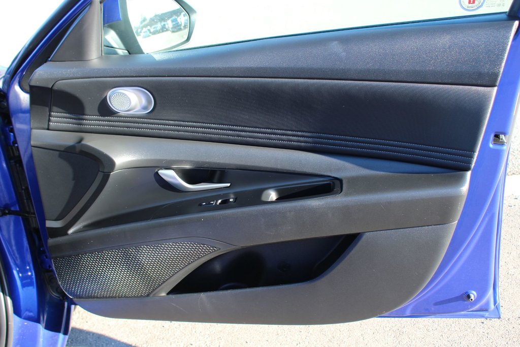 2023 Hyundai Elantra Preferred | HtdSeats | Cam | Warranty to 2028 in Saint John, New Brunswick - 52 - w1024h768px