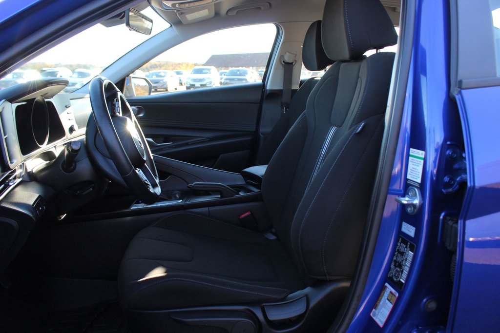 2023 Hyundai Elantra Preferred | HtdSeats | Cam | Warranty to 2028 in Saint John, New Brunswick - 12 - w1024h768px