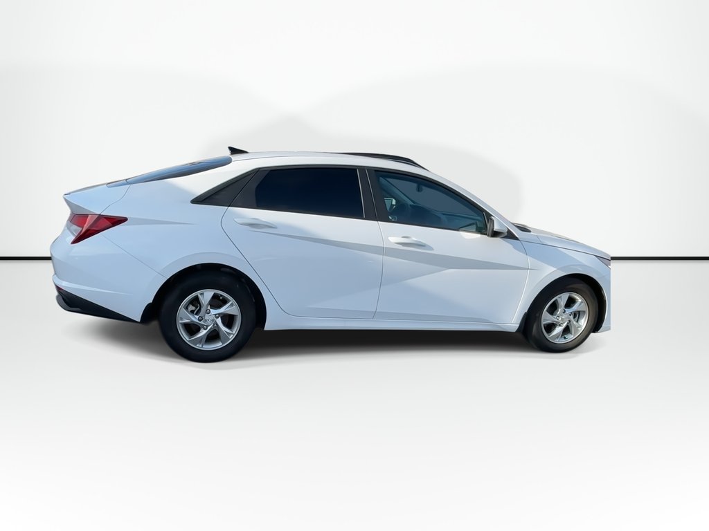 2023 Hyundai Elantra Essential | HtdSeats| Cam | Warranty to 2028 in Saint John, New Brunswick - 8 - w1024h768px