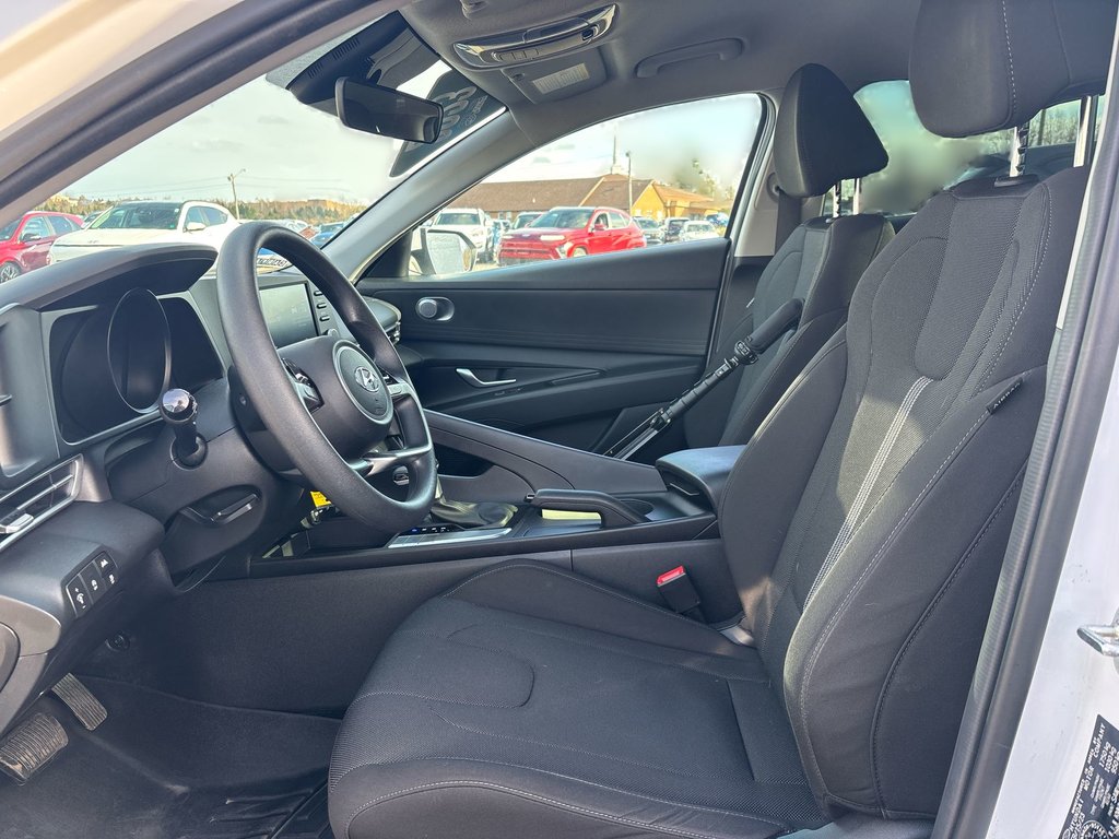 2023 Hyundai Elantra Essential | HtdSeats| Cam | Warranty to 2028 in Saint John, New Brunswick - 13 - w1024h768px