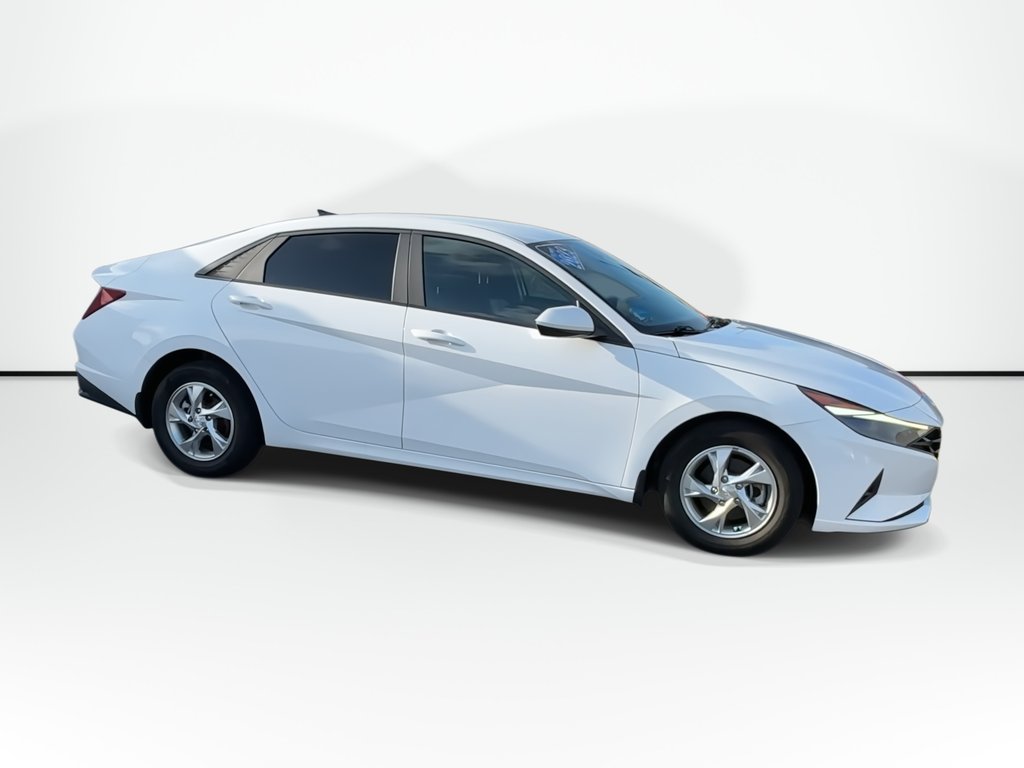 2023 Hyundai Elantra Essential | HtdSeats| Cam | Warranty to 2028 in Saint John, New Brunswick - 9 - w1024h768px