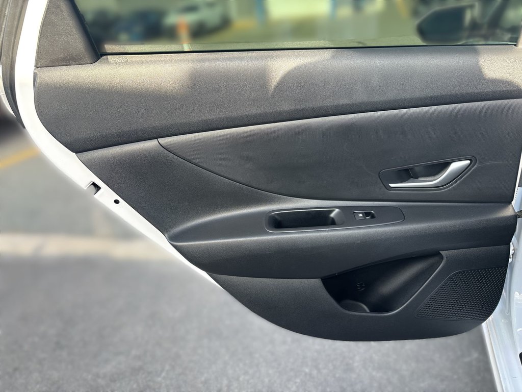 2023 Hyundai Elantra Essential | HtdSeats| Cam | Warranty to 2028 in Saint John, New Brunswick - 33 - w1024h768px