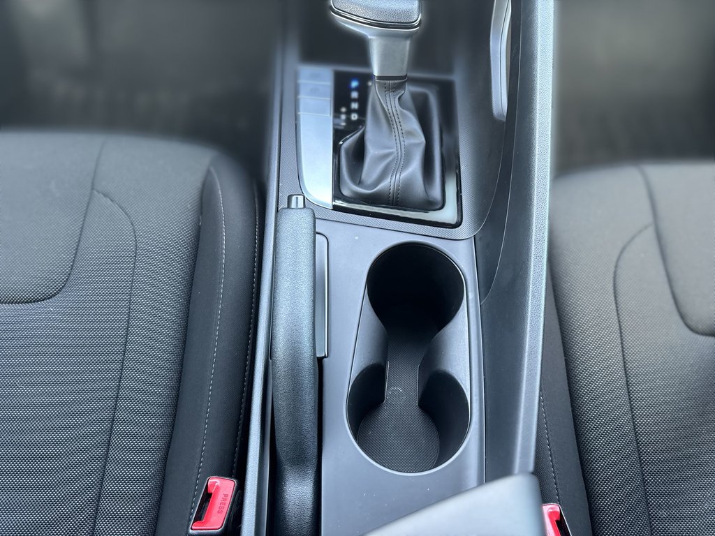 2023 Hyundai Elantra Essential | HtdSeats| Cam | Warranty to 2028 in Saint John, New Brunswick - 29 - w1024h768px