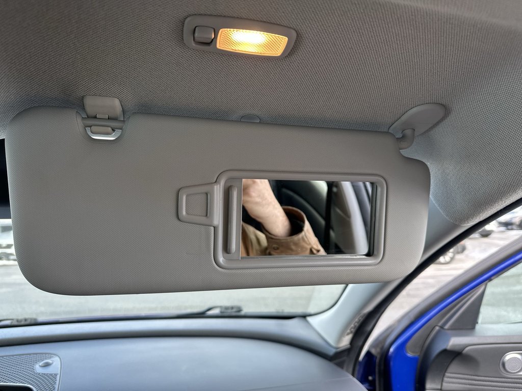 Hyundai Elantra Preferred | Cam | HtdSeats | Warranty to 2028 2023 à Saint John, Nouveau-Brunswick - 49 - w1024h768px