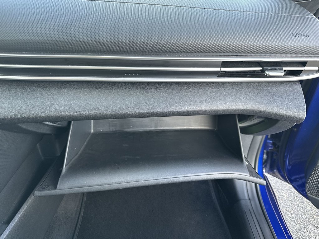 Hyundai Elantra Preferred | Cam | HtdSeats | Warranty to 2028 2023 à Saint John, Nouveau-Brunswick - 43 - w1024h768px