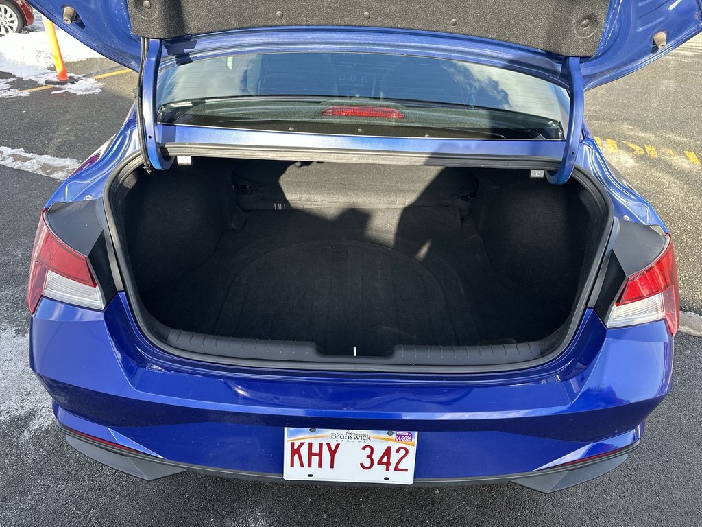 Hyundai Elantra Preferred | Cam | HtdSeats | Warranty to 2028 2023 à Saint John, Nouveau-Brunswick - 36 - w1024h768px