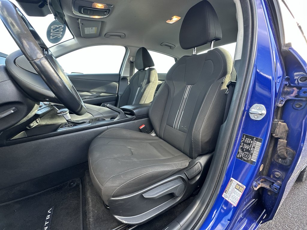Hyundai Elantra Preferred | Cam | HtdSeats | Warranty to 2028 2023 à Saint John, Nouveau-Brunswick - 14 - w1024h768px