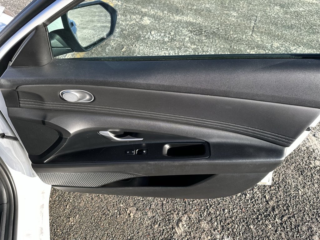 2023 Hyundai Elantra in Antigonish, Nova Scotia - 46 - w1024h768px