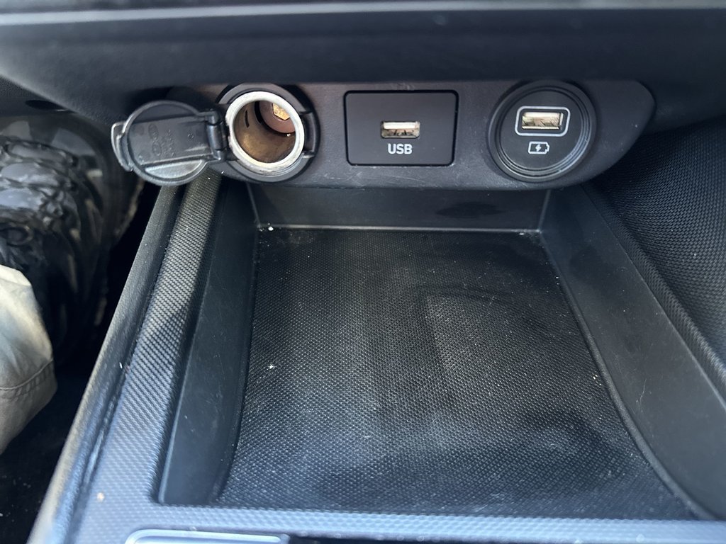 2023 Hyundai Elantra in Antigonish, Nova Scotia - 28 - w1024h768px