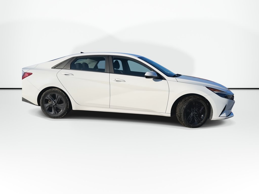 2023 Hyundai Elantra in Antigonish, Nova Scotia - 9 - w1024h768px