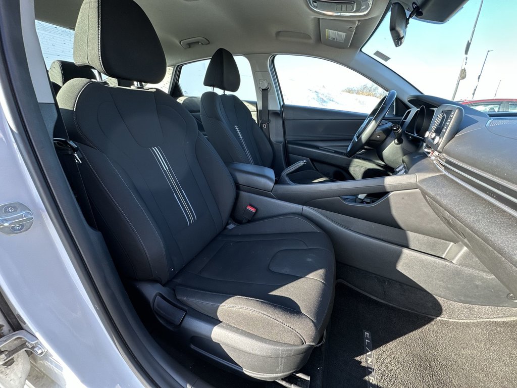 2023 Hyundai Elantra in Antigonish, Nova Scotia - 42 - w1024h768px