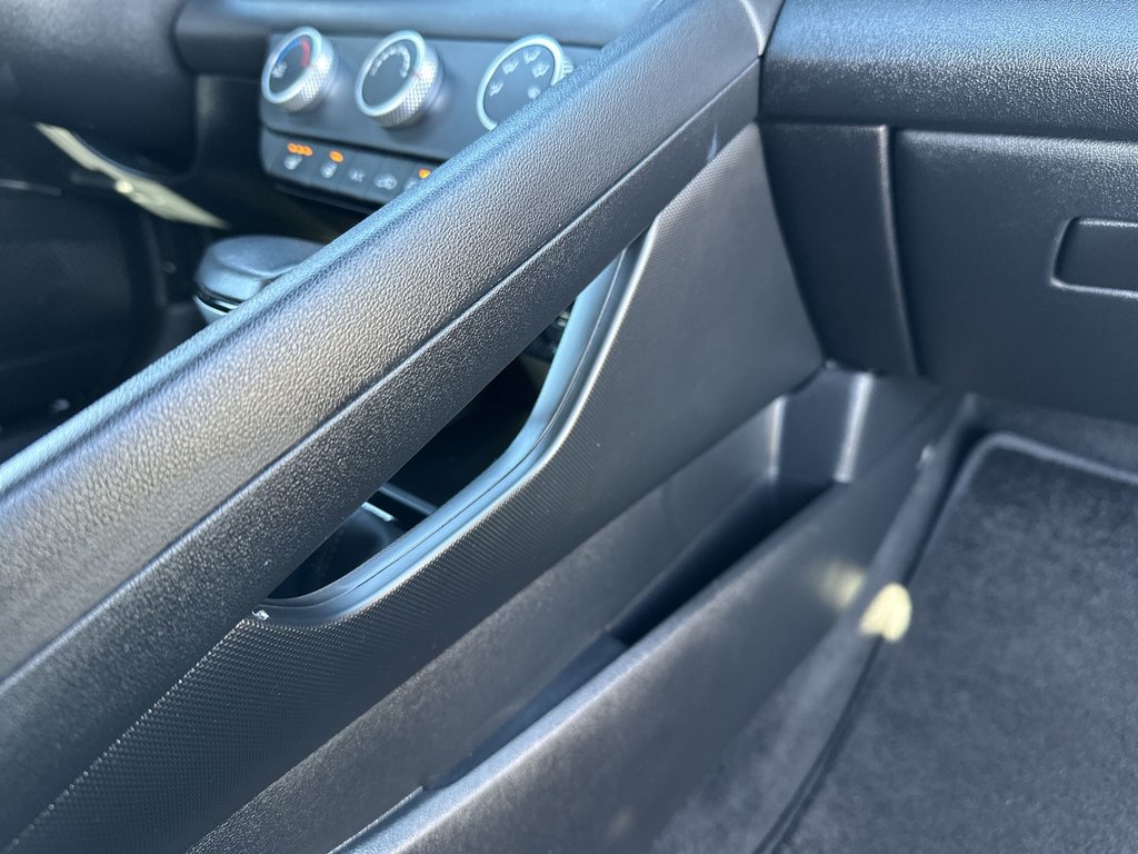 2023 Hyundai Elantra in Antigonish, Nova Scotia - 45 - w1024h768px