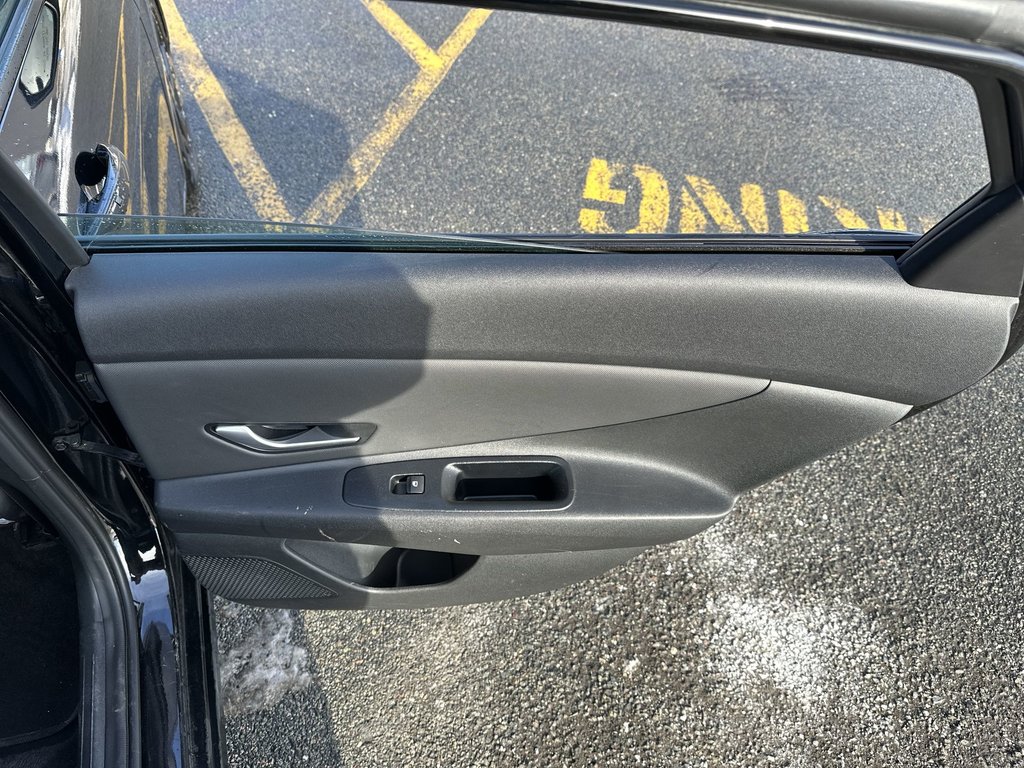 2023 Hyundai Elantra Preferred | Cam | HtdSeat | Warranty to 2028 in Saint John, New Brunswick - 41 - w1024h768px