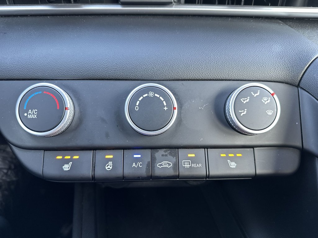 2023 Hyundai Elantra Preferred | Cam | HtdSeat | Warranty to 2028 in Saint John, New Brunswick - 27 - w1024h768px