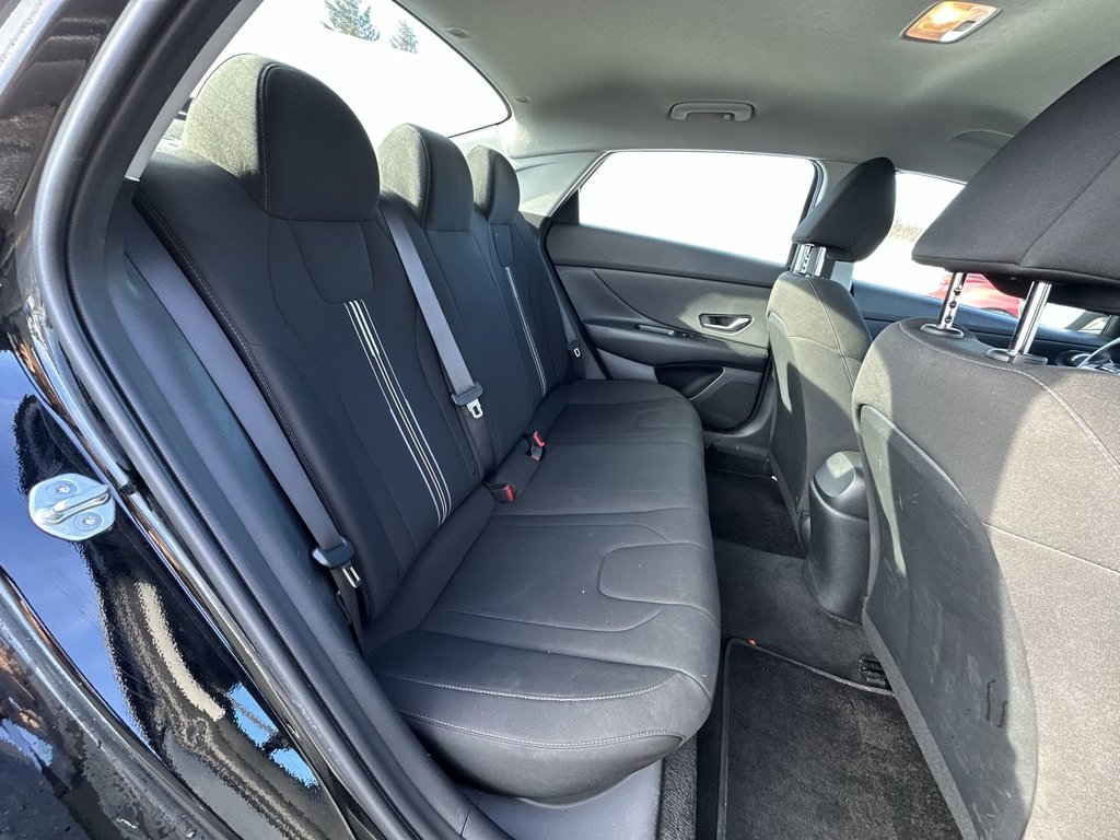 2023 Hyundai Elantra Preferred | Cam | HtdSeat | Warranty to 2028 in Saint John, New Brunswick - 39 - w1024h768px