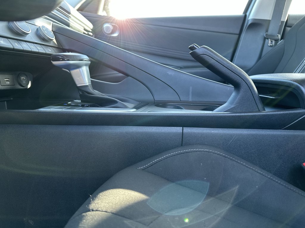 2023 Hyundai Elantra in Antigonish, Nova Scotia - 30 - w1024h768px