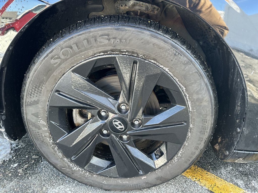 2023 Hyundai Elantra in Antigonish, Nova Scotia - 11 - w1024h768px