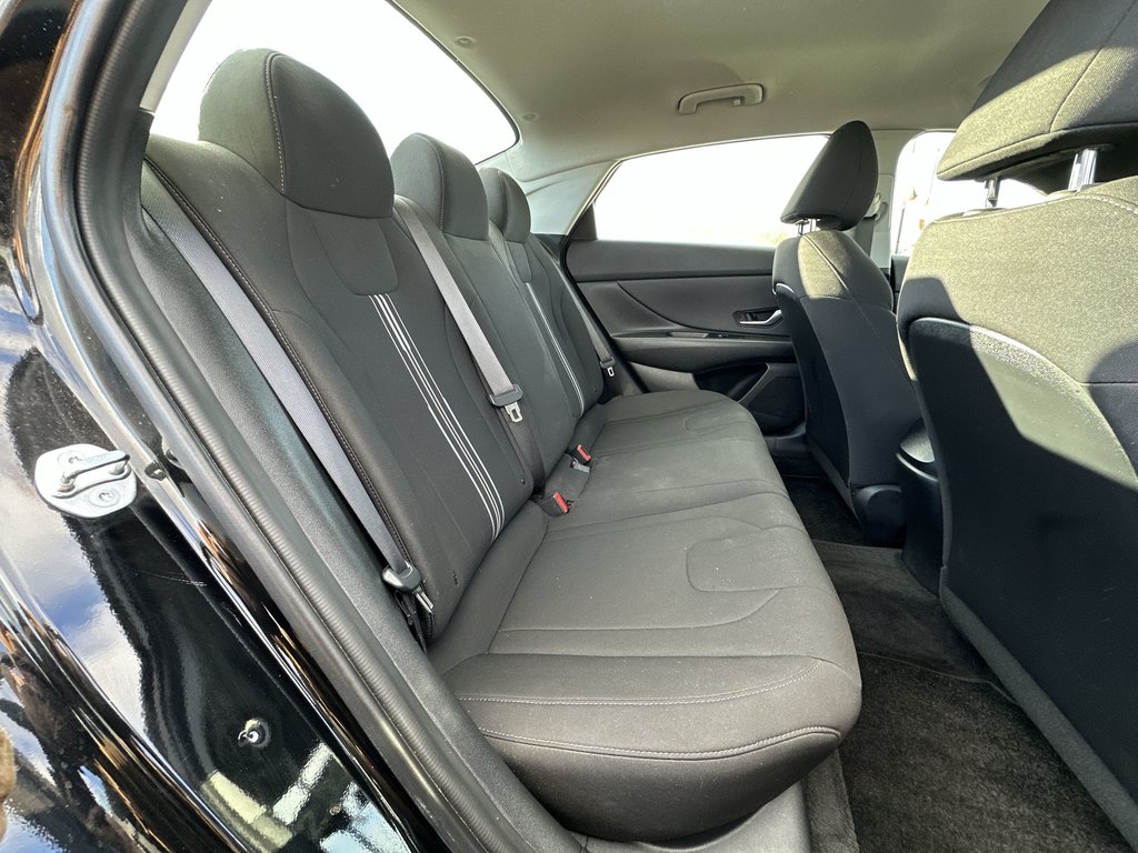2023 Hyundai Elantra Preferred | Cam | HtdSeats | Warranty to 2028 in Saint John, New Brunswick - 40 - w1024h768px