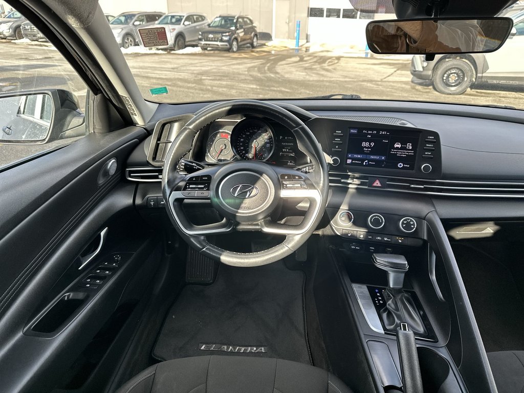 2023 Hyundai Elantra Preferred | Cam | HtdSeats | Warranty to 2028 in Saint John, New Brunswick - 12 - w1024h768px