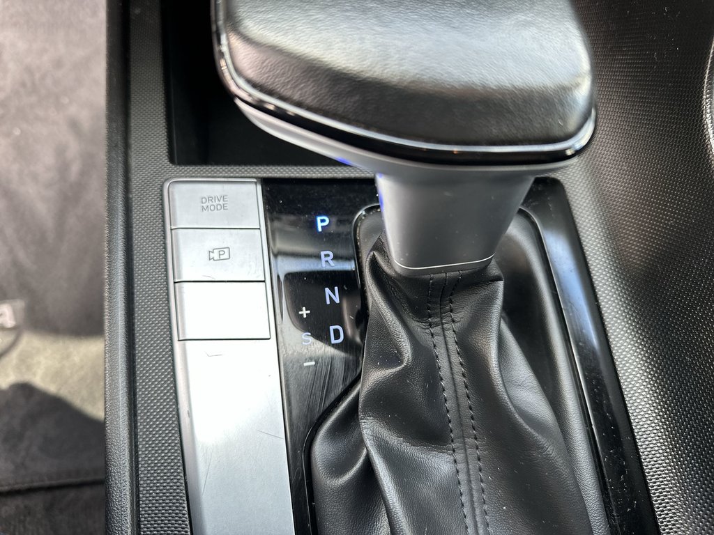 2023 Hyundai Elantra Preferred | Cam | HtdSeats | Warranty to 2028 in Saint John, New Brunswick - 31 - w1024h768px