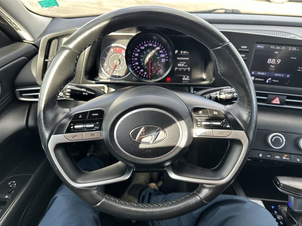 2023 Hyundai Elantra Preferred | Cam | HtdSeats | Warranty to 2028 in Saint John, New Brunswick - 17 - w1024h768px