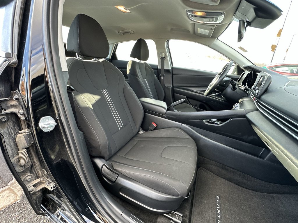 2023 Hyundai Elantra Preferred | Cam | HtdSeats | Warranty to 2028 in Saint John, New Brunswick - 42 - w1024h768px