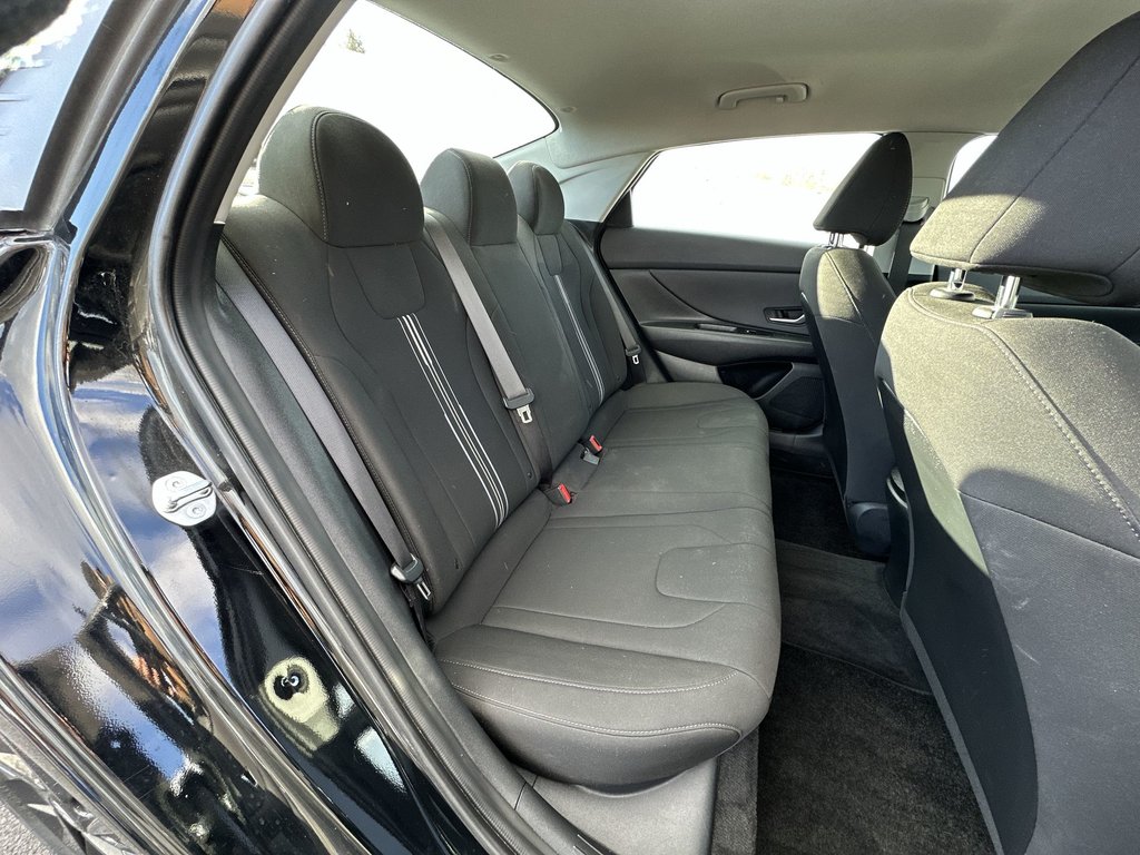 2023 Hyundai Elantra Preferred | Cam | HtdSeats | Warranty to 2028 in Saint John, New Brunswick - 39 - w1024h768px
