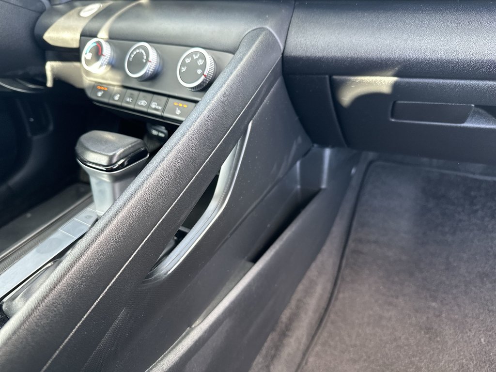 2023 Hyundai Elantra Preferred | Cam | HtdSeats | Warranty to 2028 in Saint John, New Brunswick - 45 - w1024h768px