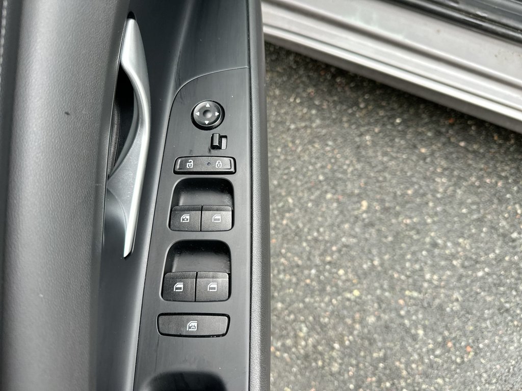 2023 Hyundai Elantra Preferred | RmtStart | HtdSeats | Warranty to 2028 in Saint John, New Brunswick - 15 - w1024h768px