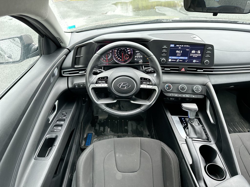 2023 Hyundai Elantra Preferred | RmtStart | HtdSeats | Warranty to 2028 in Saint John, New Brunswick - 13 - w1024h768px