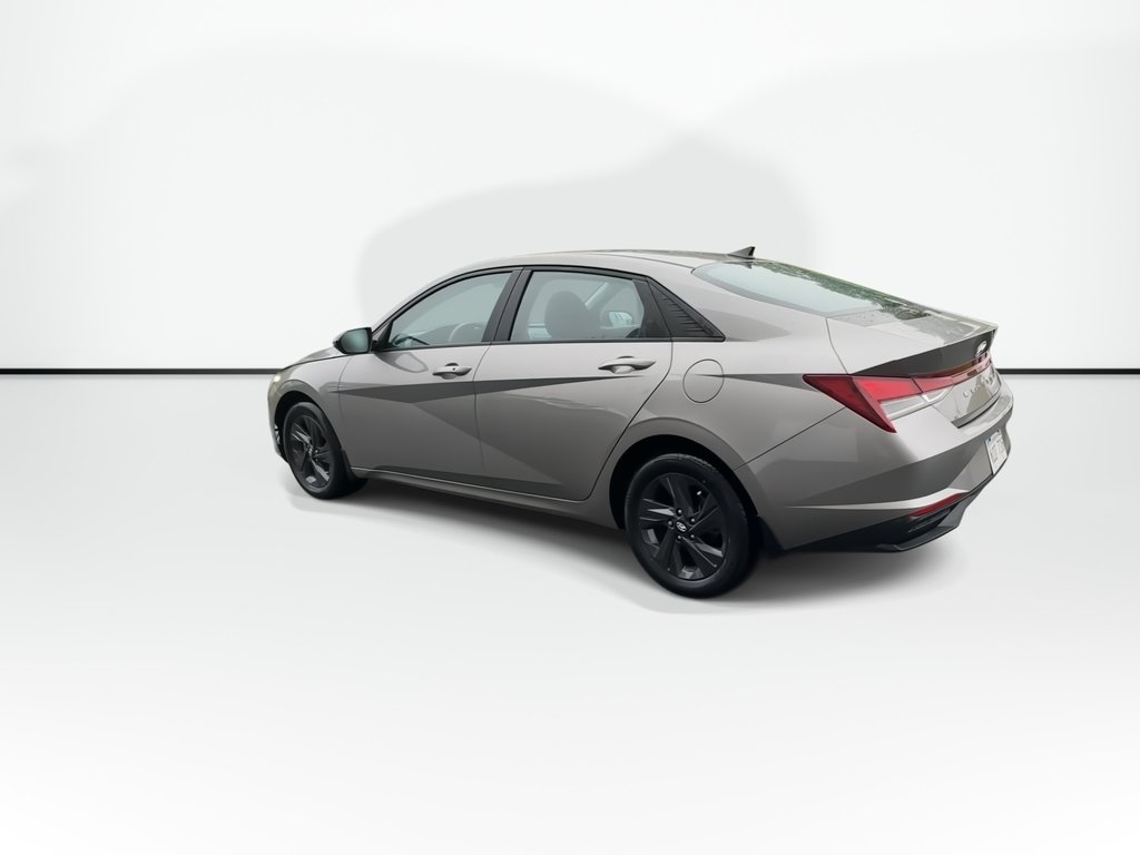 2023 Hyundai Elantra Preferred | RmtStart | HtdSeats | Warranty to 2028 in Saint John, New Brunswick - 8 - w1024h768px