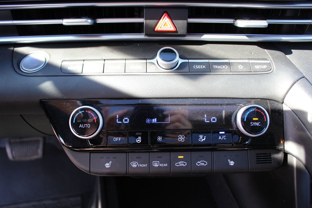 2024 Hyundai Elantra Preferred-Tech | SunRoof | Cam | Warranty to 2029 in Saint John, New Brunswick - 16 - w1024h768px