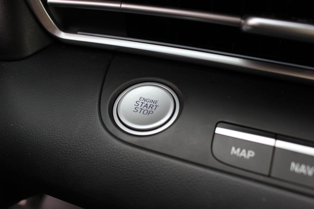 2024 Hyundai Elantra Preferred-Tech | SunRoof | Cam | Warranty to 2029 in Saint John, New Brunswick - 38 - w1024h768px