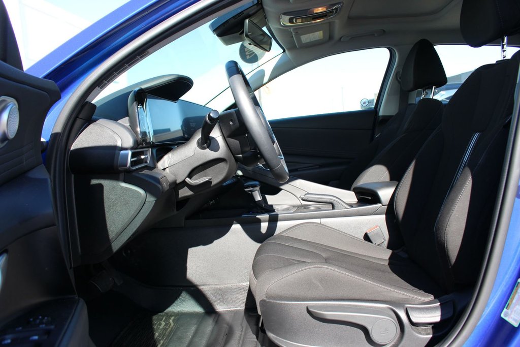 2024 Hyundai Elantra Preferred-Tech | SunRoof | Cam | Warranty to 2029 in Saint John, New Brunswick - 9 - w1024h768px